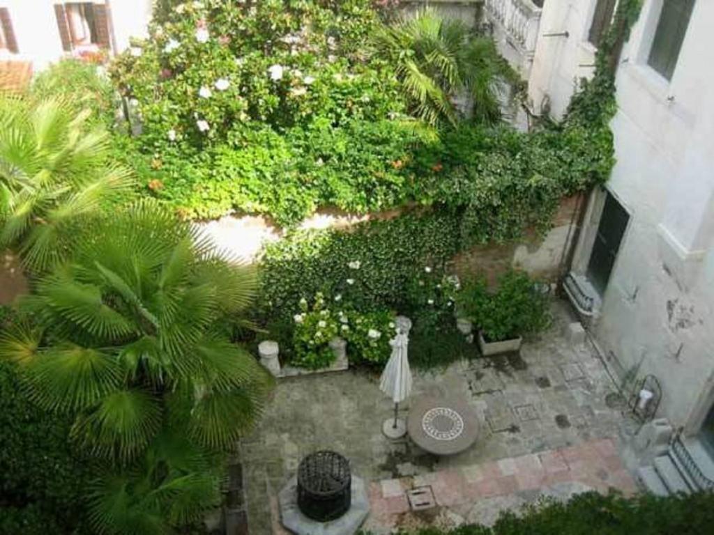 Palazzo Celsi Apartment Venice Room photo